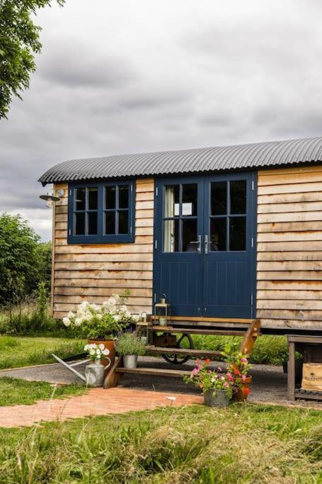 Toadland Shepherd Huts Durham Exterior photo