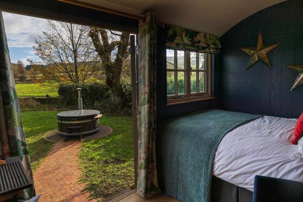 Toadland Shepherd Huts Durham Exterior photo